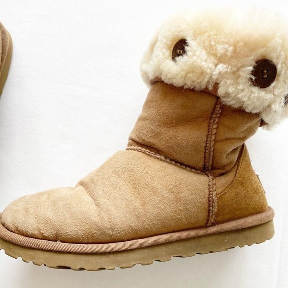 Women’s / Teen’s UGG Fold Over Boots Size 6 - Picture 3 of 11